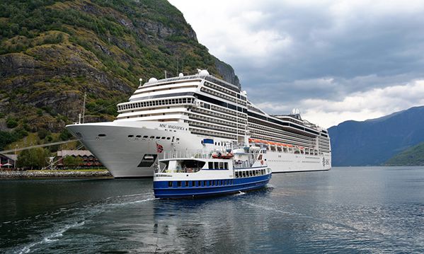 Cruise Ships with 70% Upper Facilities Built with Aluminium